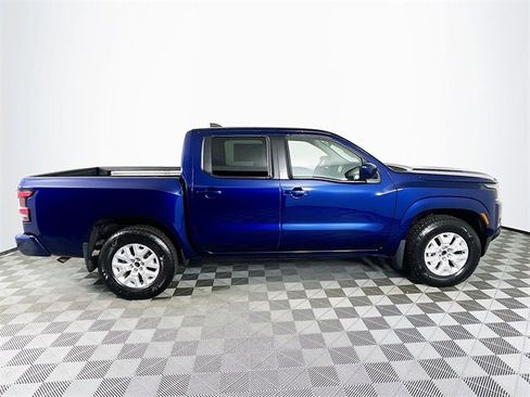 Used 2022 Nissan Frontier SV image 9