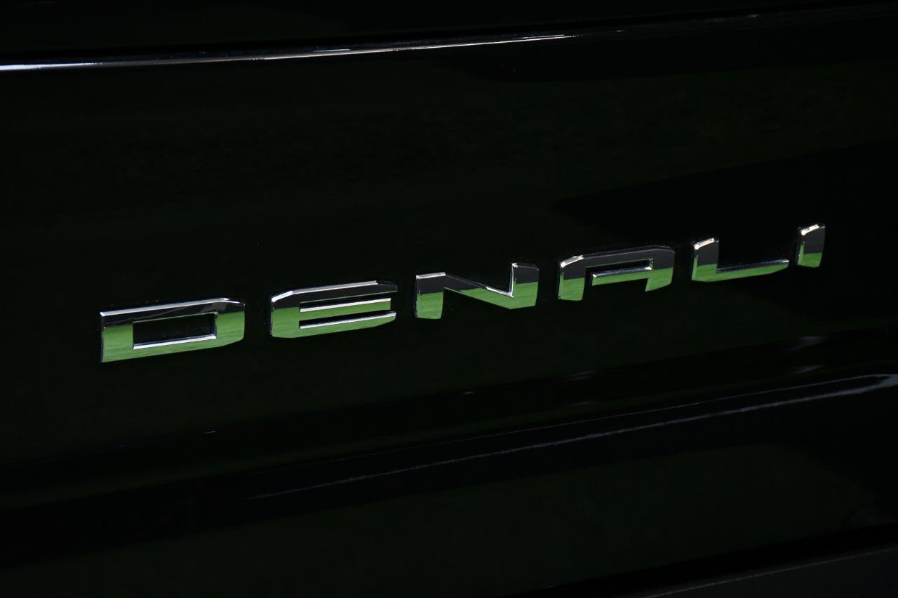 Used 2024 GMC Sierra 2500 Denali Ultimate AWD/4WD image 11