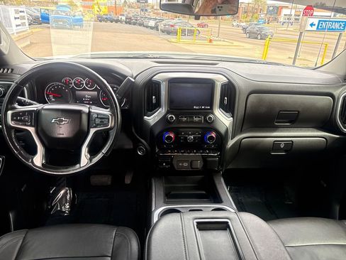 Used 2021 Chevrolet Silverado 1500 LT Trail Boss w/ Convenience Package II image 12