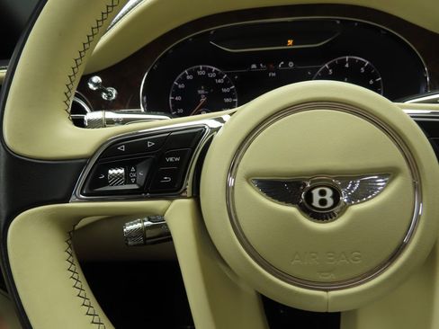 Used 2020 Bentley Continental GT V8 First Edition image 11