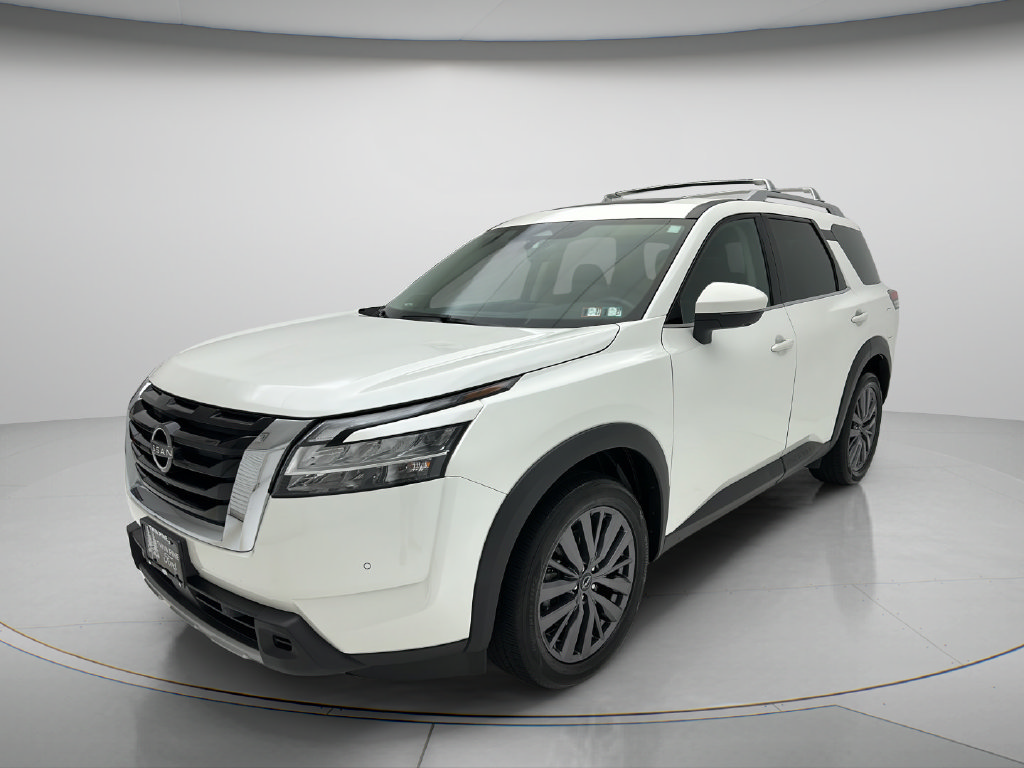 Used 2023 Nissan Pathfinder SL w/ SL Premium Package AWD/4WD image 3