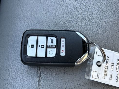 Used 2016 Honda Pilot Touring image 34