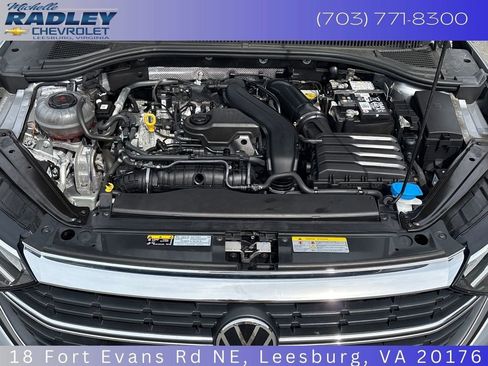 Used 2024 Volkswagen Jetta SE FWD image 10