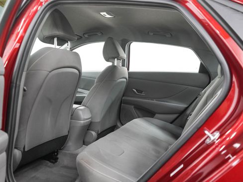Used 2023 Hyundai Elantra SEL FWD image 16