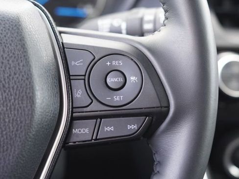 Certified 2024 Toyota Venza LE image 22