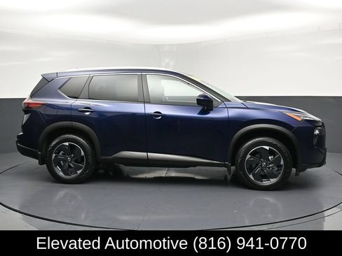 Used 2024 Nissan Rogue SV w/ SV Premium Package AWD/4WD image 26