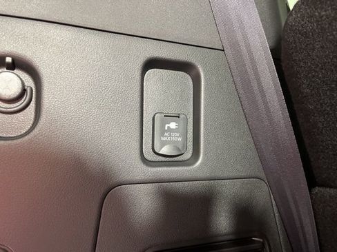 New 2026 Nissan Armada SL w/ Captain's Chari Seat Package RWD image 52