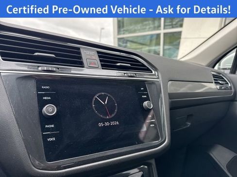 Certified 2023 Volkswagen Tiguan SE w/ Panoramic Sunroof Package AWD/4WD image 10