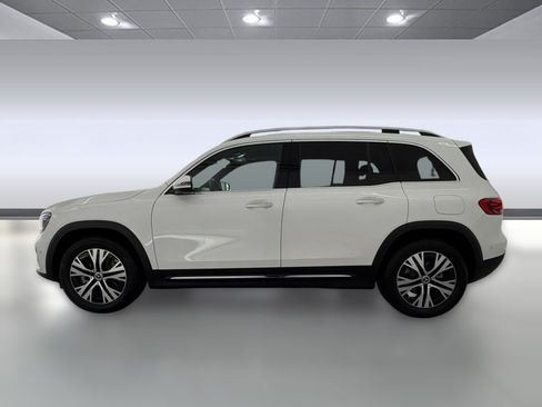 Certified 2026 Mercedes-Benz GLB 250 image 2