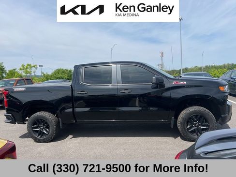 Used 2019 Chevrolet Silverado 1500 Custom Trail Boss w/ Custom Convenience Package AWD/4WD image 4