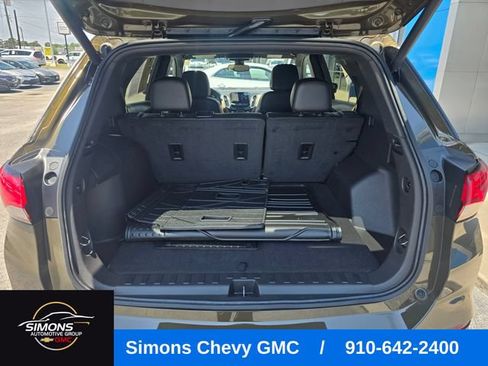 Used 2023 Chevrolet Equinox Premier AWD/4WD image 38