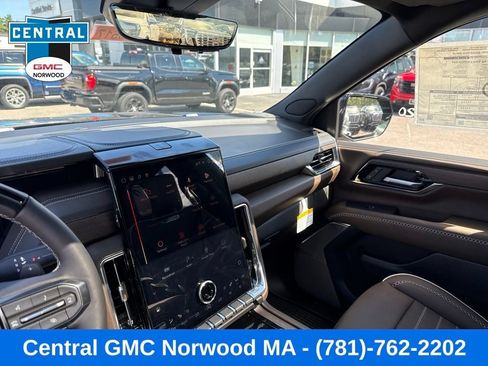 New 2026 GMC Yukon Denali Ultimate AWD/4WD image 18