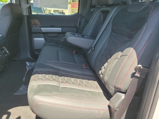 New 2026 Ford F250 Lariat w/ Black Appearance Package AWD/4WD image 24