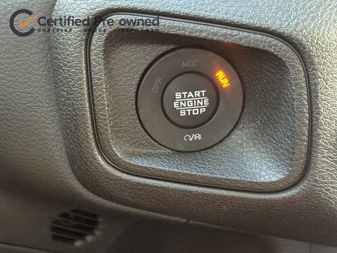 Used 2024 Jeep Wrangler Unlimited AWD/4WD image 22