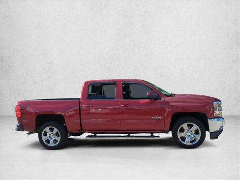 Used 2018 Chevrolet Silverado 1500 LT w/ Texas Edition image 4