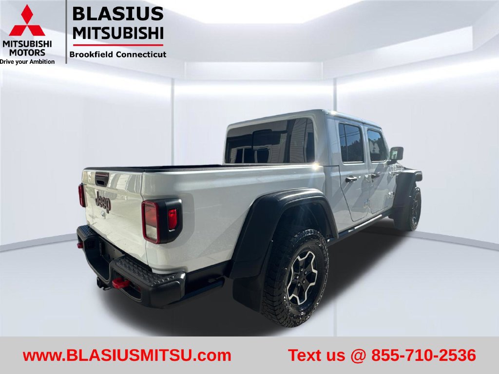 Used 2023 Jeep Gladiator Rubicon w/ Cold Weather Group AWD/4WD image 8