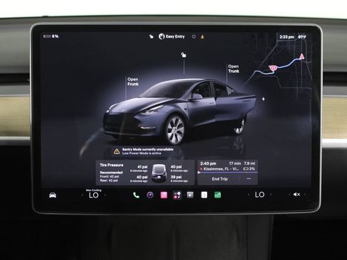 Used 2024 Tesla Model Y Long Range AWD/4WD image 8