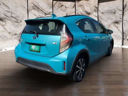 Used 2018 Toyota Prius C One w/ Carpet Mat Package FWD image 6