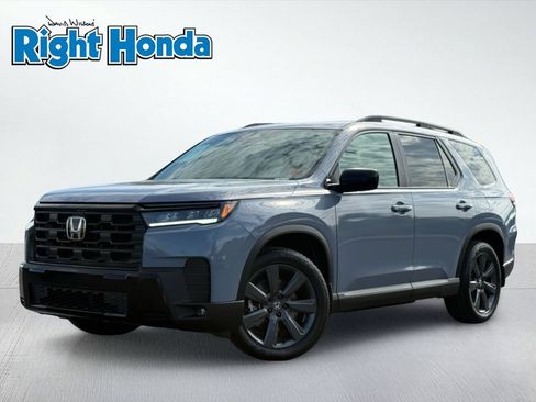 Certified 2026 Honda Pilot Sport image 2