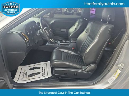 Used 2014 Dodge Challenger R/T Plus image 11