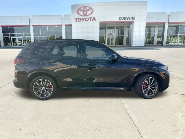 Used 2026 BMW X5 xDrive40i w/ M Sport Package AWD/4WD image 6