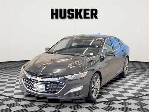 Used 2023 Chevrolet Malibu LT w/ Driver Confidence Package image 2