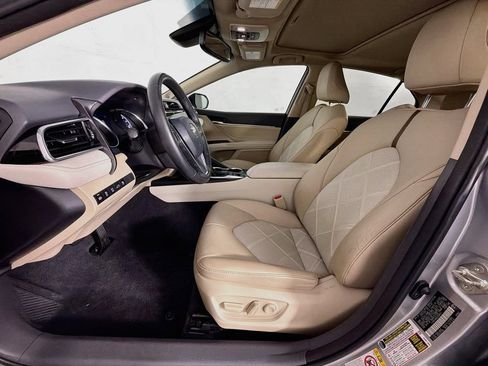 Used 2018 Toyota Camry XLE w/ Audio Package FWD image 12