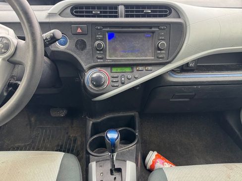 Used 2012 Toyota Prius C One image 15