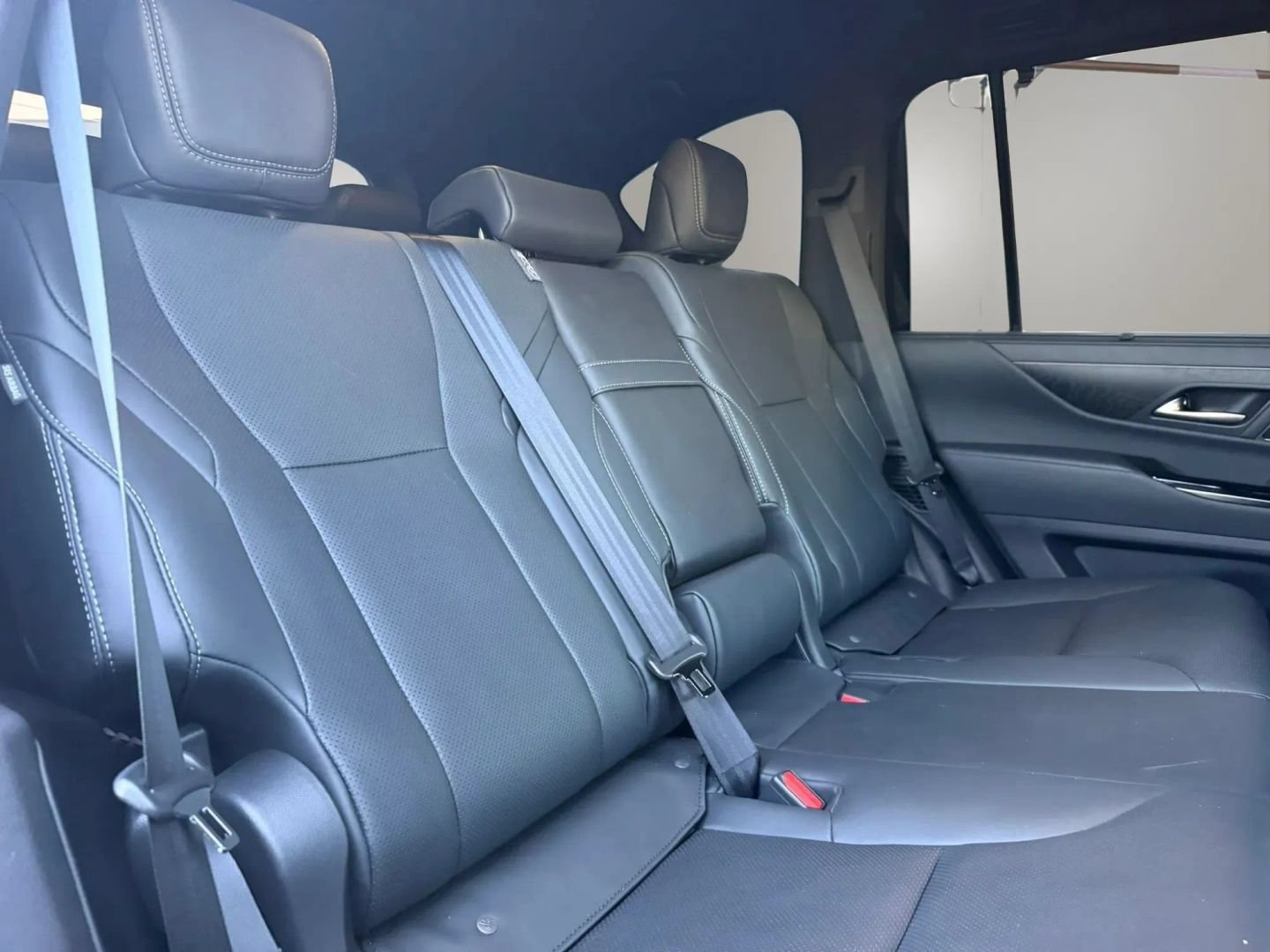 Used 2026 Lexus LX 700h Luxury w/ Accessory Package (Z1) AWD/4WD image 21