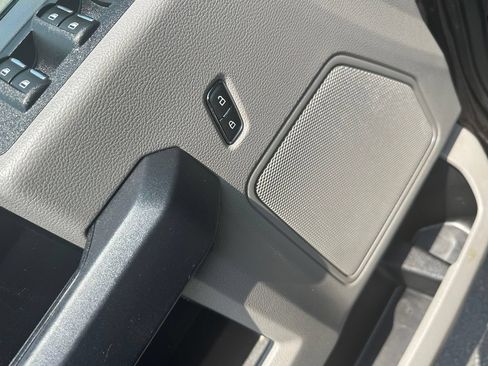 Used 2019 Ford F150 XL w/ Equipment Group 101A Mid AWD/4WD image 12