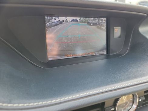 Used 2014 Lexus ES 350 w/ Luxury Package image 18