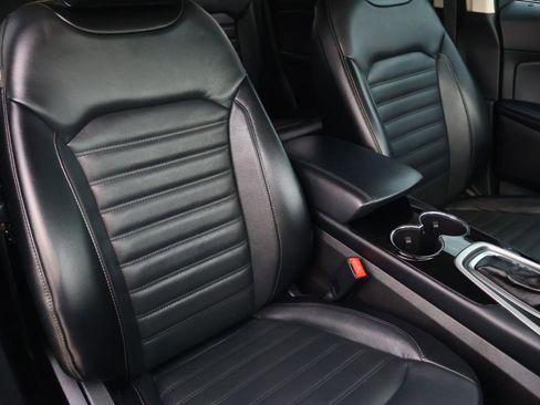 Used 2018 Ford Edge SEL w/ Equipment Group 201A image 17