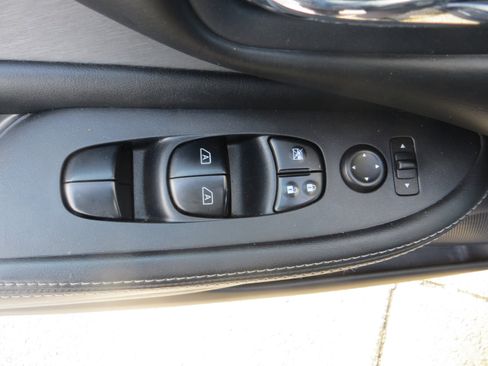 Used 2020 Nissan Murano S w/ Technology Package image 18