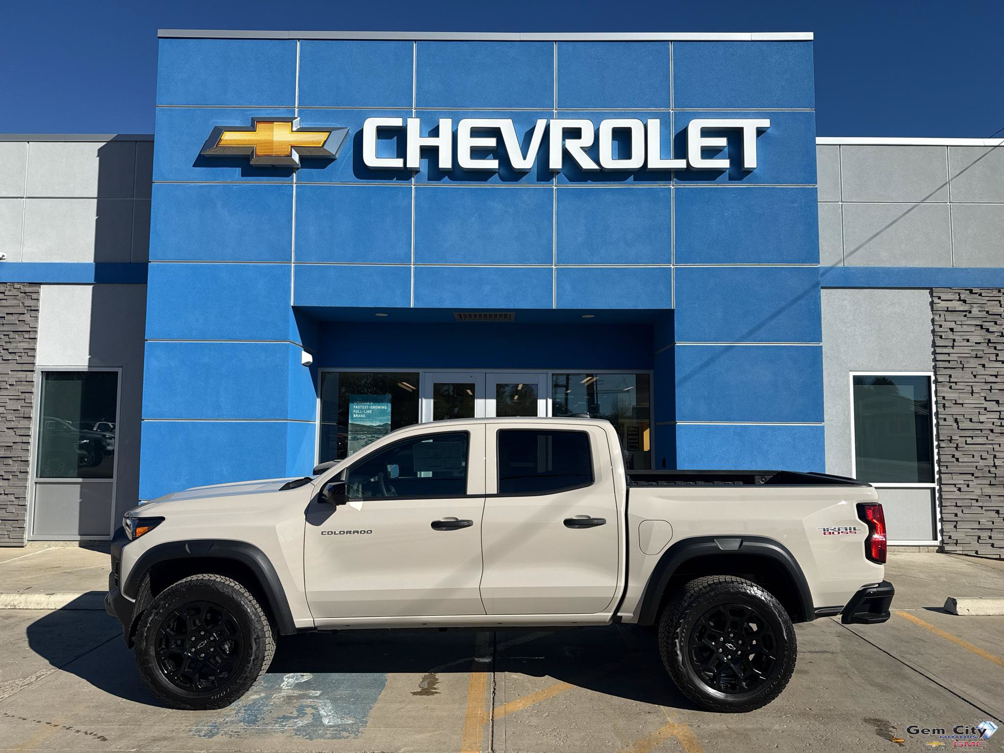 New 2026 Chevrolet Colorado Trail Boss AWD/4WD image 1