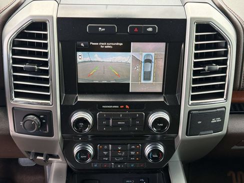 Used 2015 Ford F150 King Ranch w/ Equipment Group 601A Luxury RWD image 21