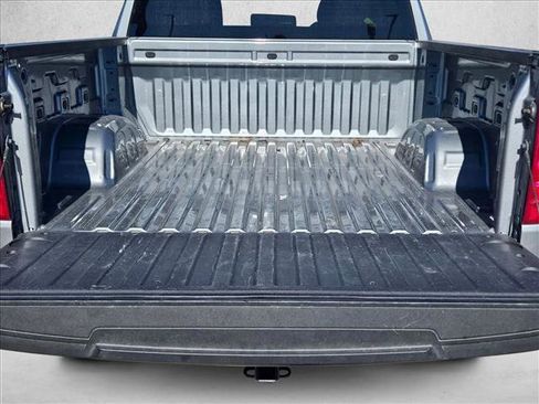 Used 2025 Chevrolet Silverado 1500 LT image 7