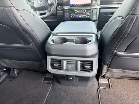 Used 2025 Ford F350 Lariat AWD/4WD image 25