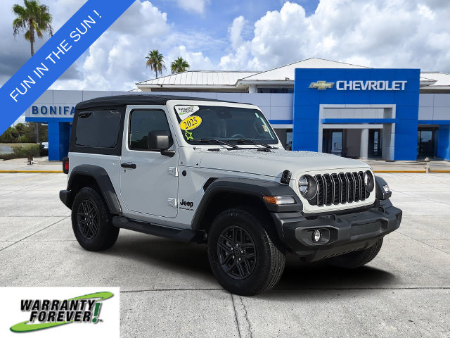 Used 2025 Jeep Wrangler Sport AWD/4WD image 1