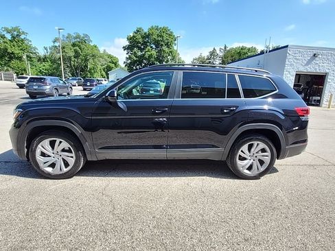 Used 2022 Volkswagen Atlas SE AWD/4WD image 2