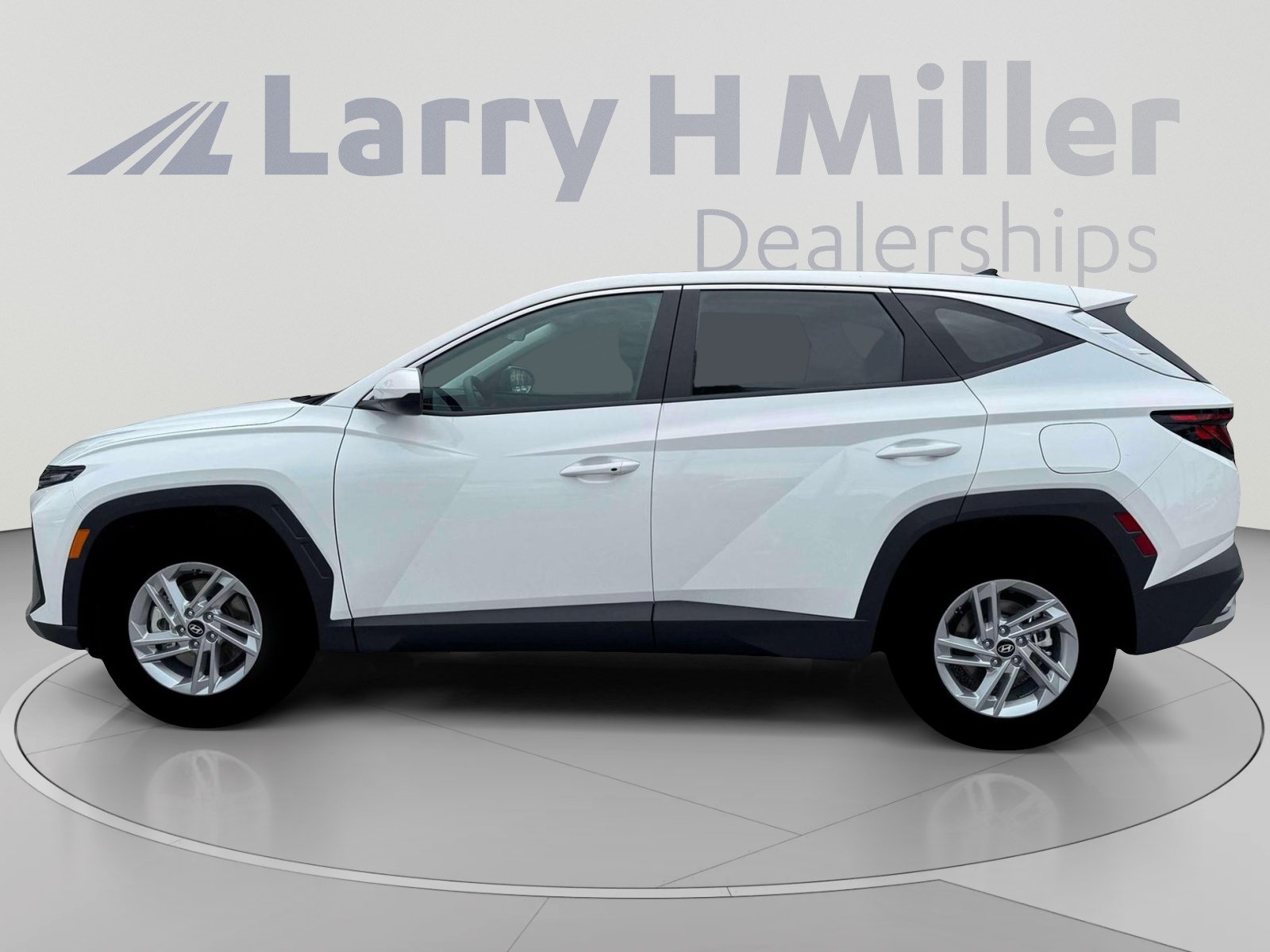 New 2026 Hyundai Tucson SE FWD image 3
