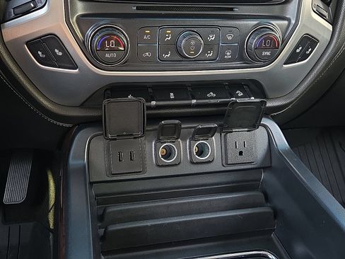 Used 2018 GMC Sierra 1500 SLT w/ SLT Premium Package AWD/4WD image 17