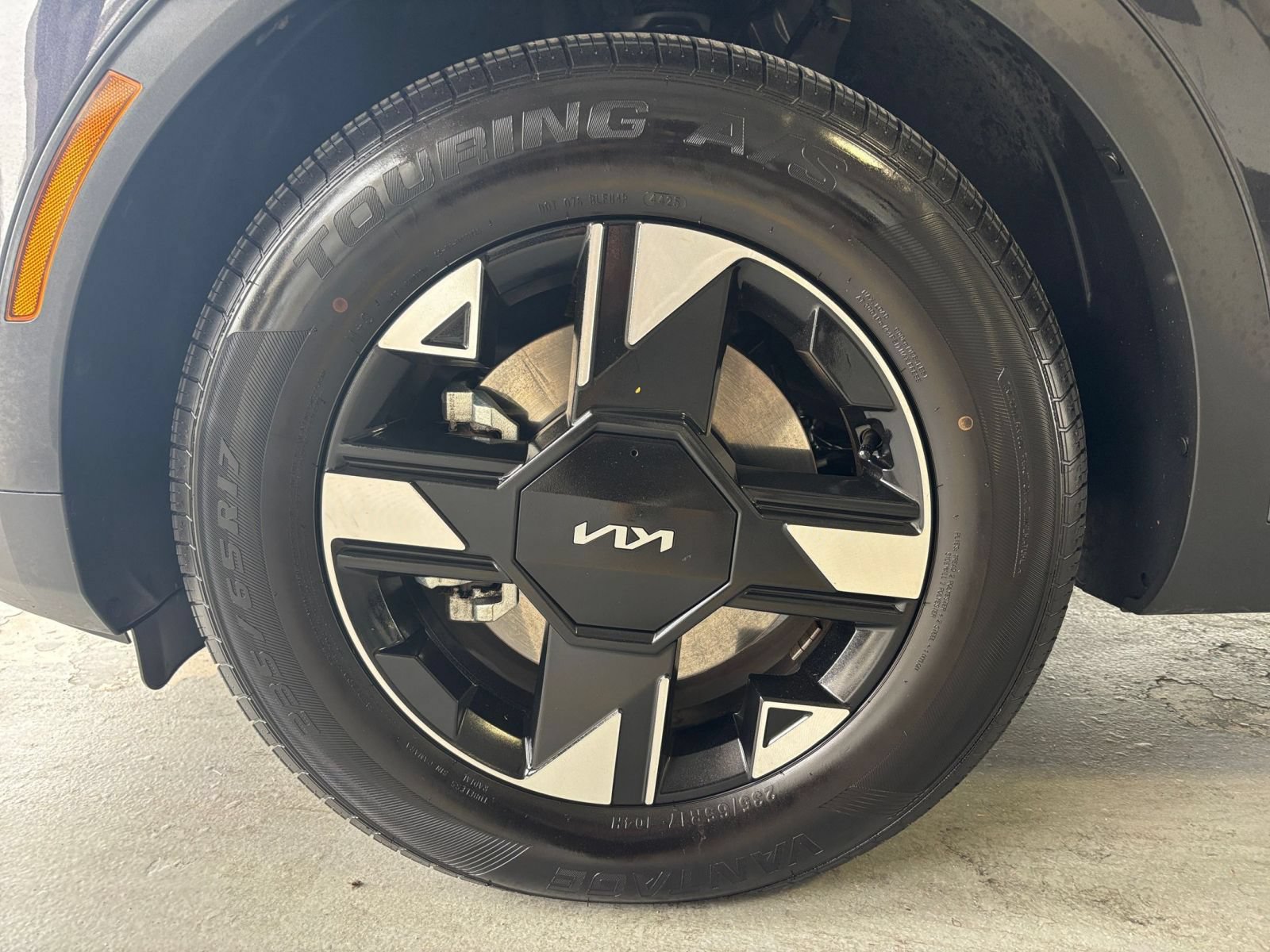 Used 2026 Kia Sportage LX FWD image 29