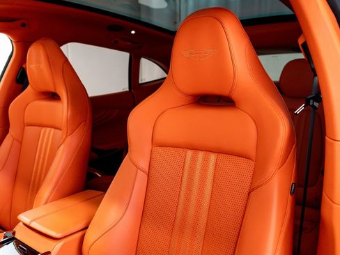 Used 2025 Aston Martin DBX 707 image 16