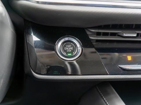 Used 2025 Buick Envision Preferred AWD/4WD image 28