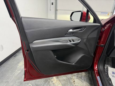 Used 2023 Cadillac XT4 Premium Luxury w/ Technology Package image 9