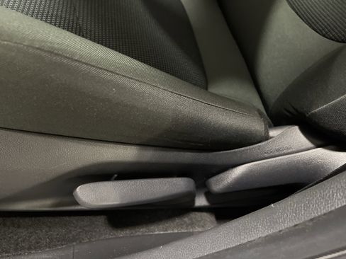 Used 2024 Toyota RAV4 LE image 9