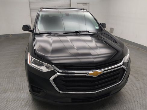 Used 2021 Chevrolet Traverse LS FWD image 14