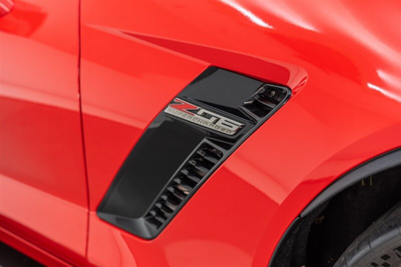 Used 2018 Chevrolet Corvette Z06 RWD image 23