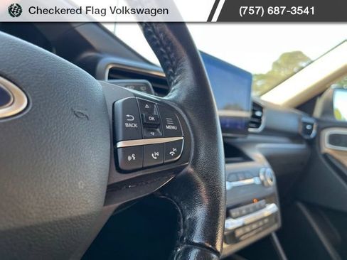 Used 2020 Ford Explorer XLT w/ Equipment Group 202A AWD/4WD image 36
