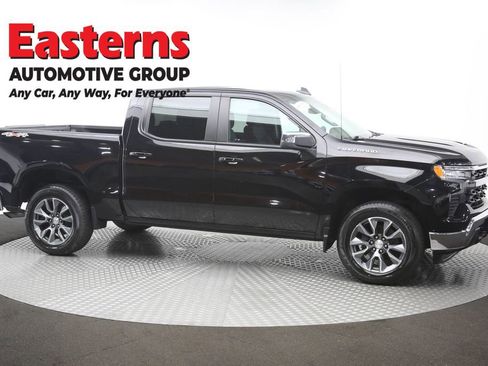 Used 2024 Chevrolet Silverado 1500 LT AWD/4WD image 48